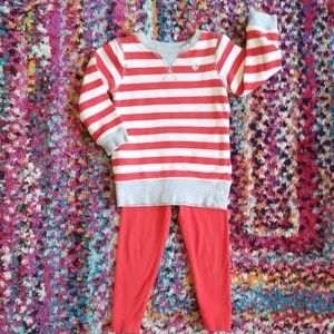 Tunic sweatshirt and leggings set